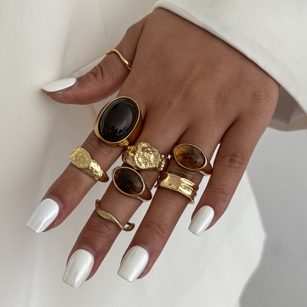 Fashionable and luxurious gemstone open ring set; stylish and trendy metallic polished pleated ring.