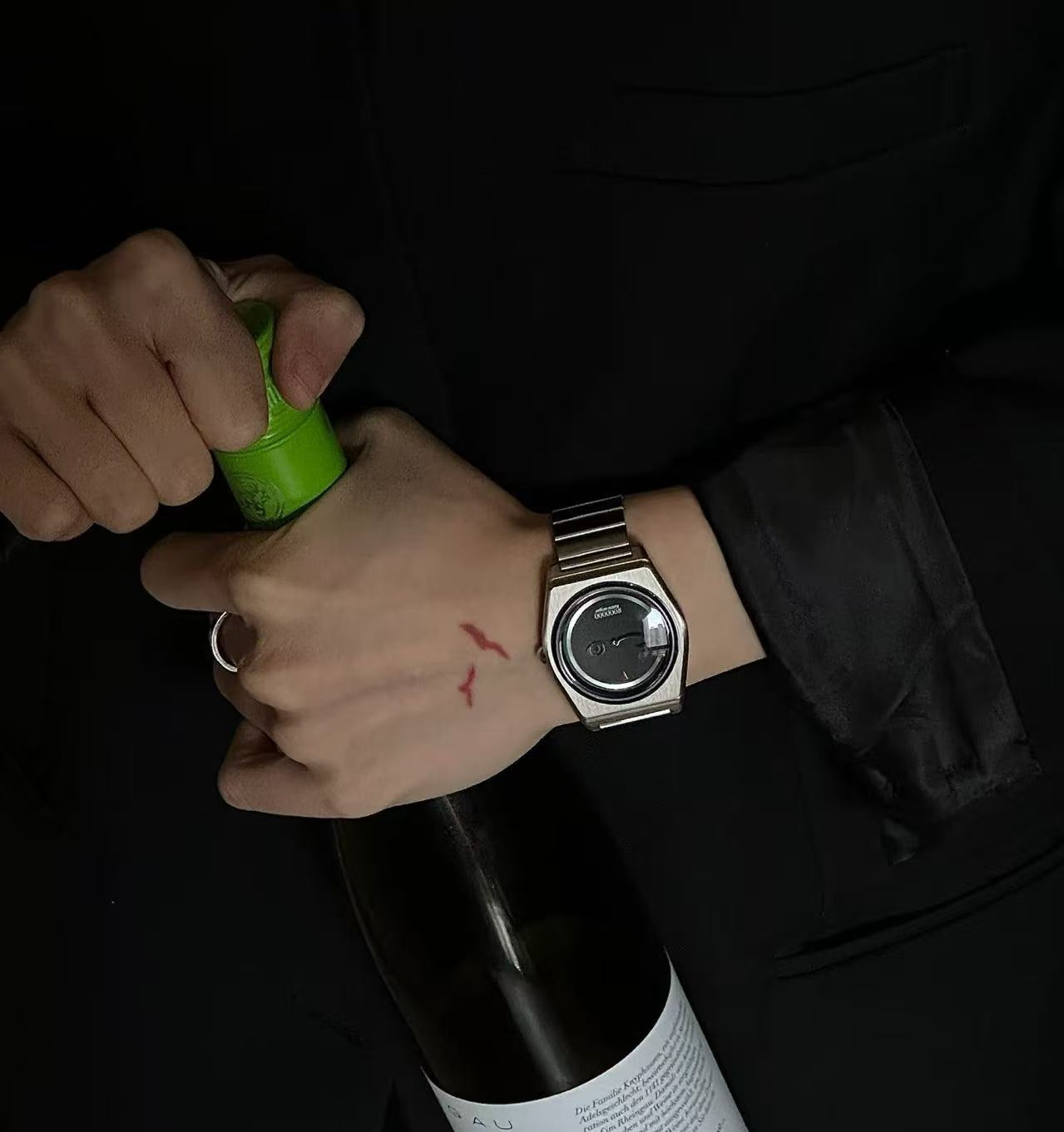 2025 Fashion and luxurious men and women watches